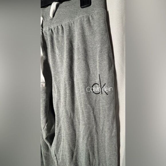 Calvin Klein Men’s Gray Sleepwear Joggers Size Medium’s EPC - Picture 2 of 3